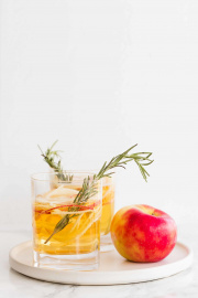 Sparkling Apple Cider Cocktail