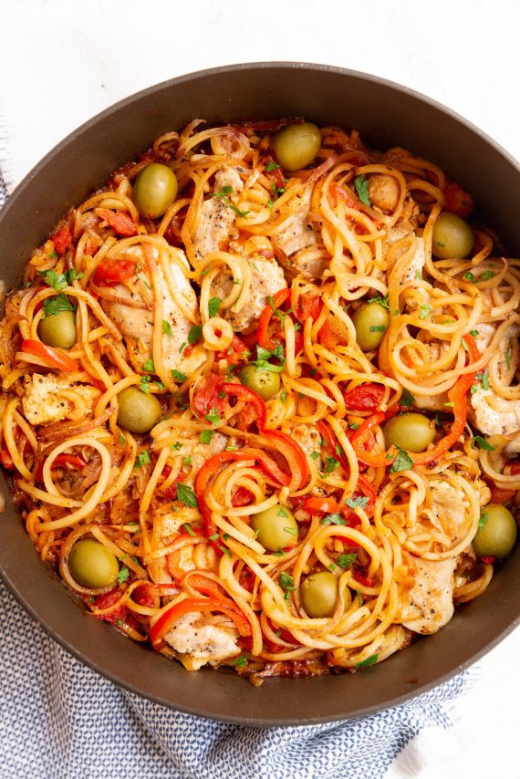 One Pot Basque Chicken with Spiralized Potatoes