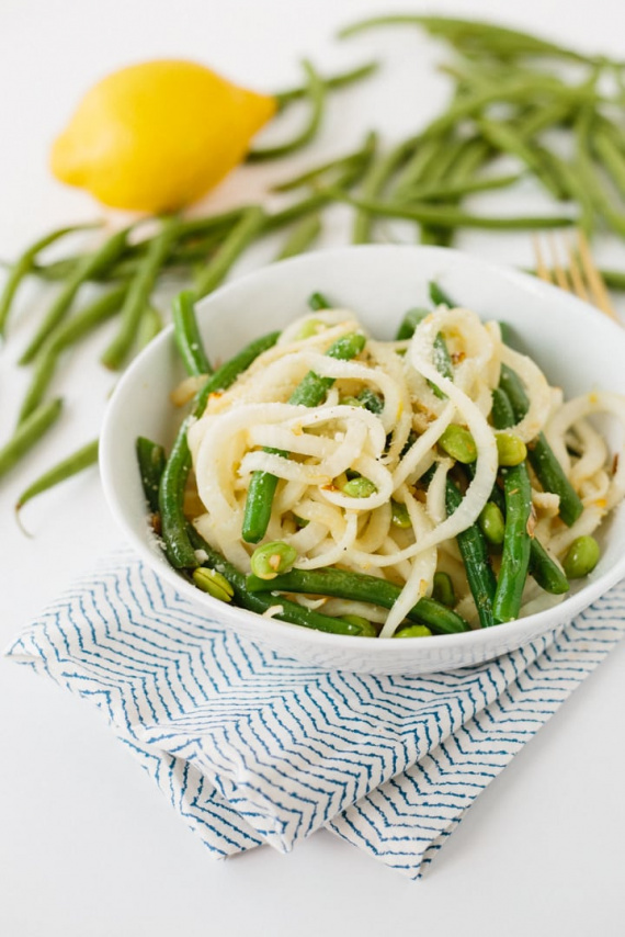 Garlic-Lemon Turnip Pasta with String Beans and Edamame