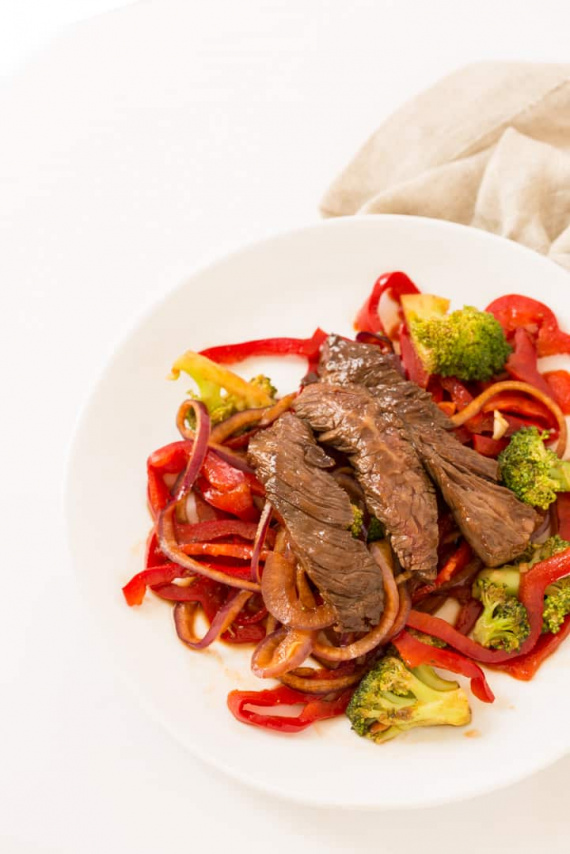 Spicy Beef and Broccoli Stir Fry with Spiralized Peppers and Onions