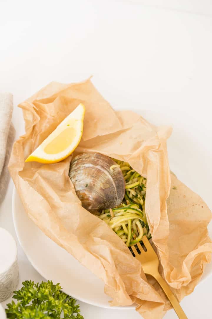 Parchment Pouch Zucchini Spaghetti With Clams