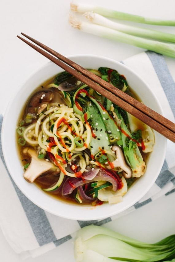 Spiralized Vegan Ramen Soup with Zucchini Noodles Recipe