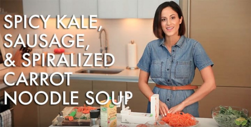 #EverydayInspiralized: Spicy Kale, Sausage and Spiralized Carrot Noodle Soup