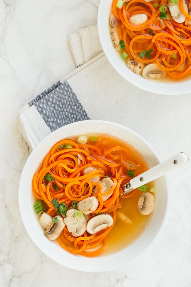 EASY CLEAR ONION SOUP WITH CARROT NOODLES