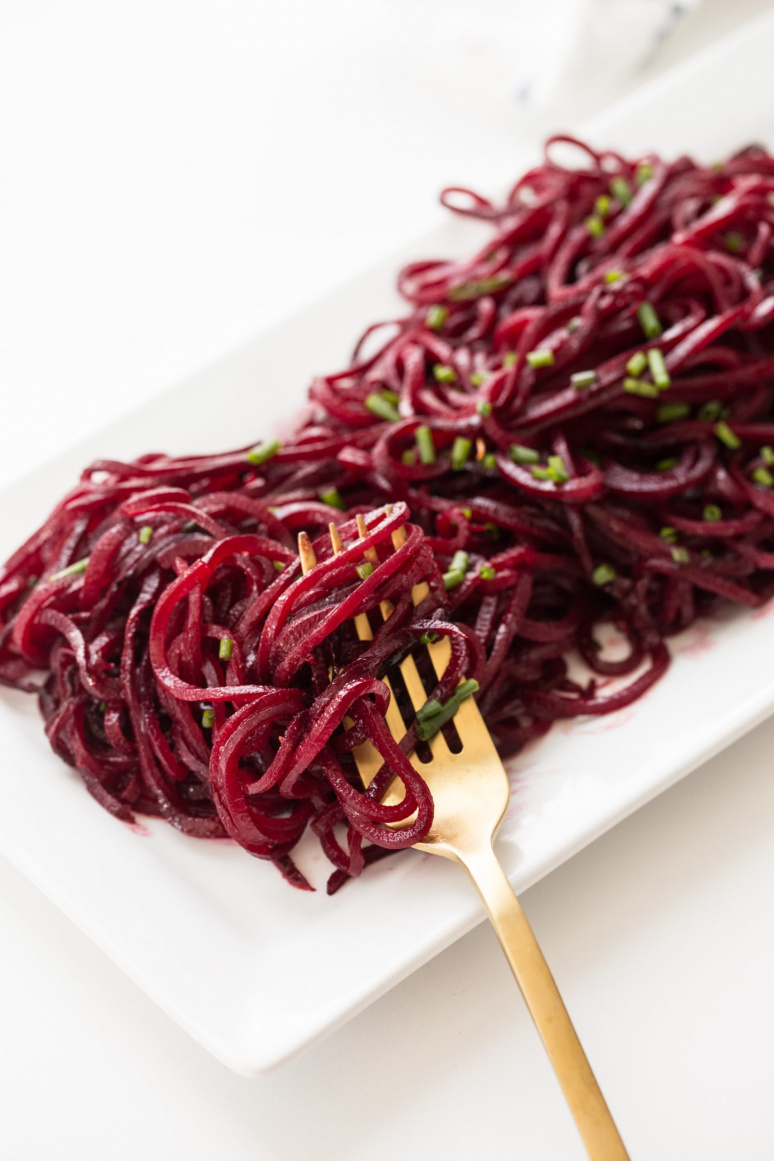 Spiralized Beets with Balsamic-Chive Dressing
