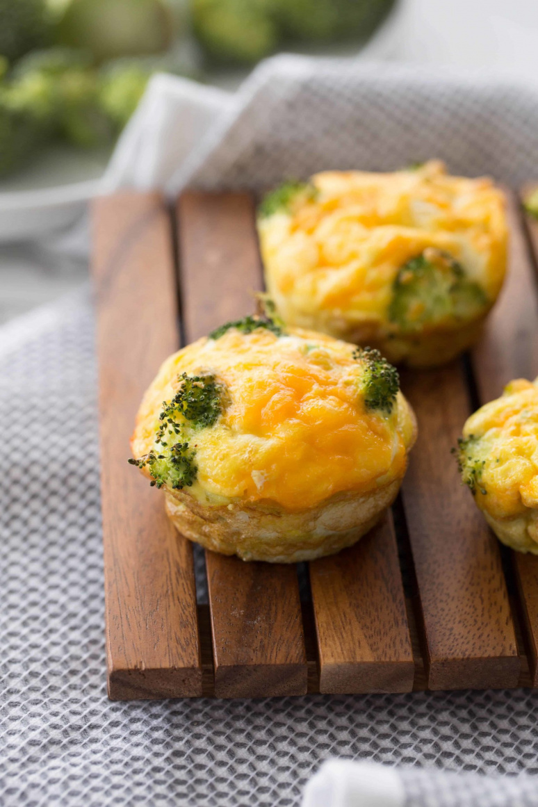 Spiralized Broccoli and Cheddar Egg Muffins
