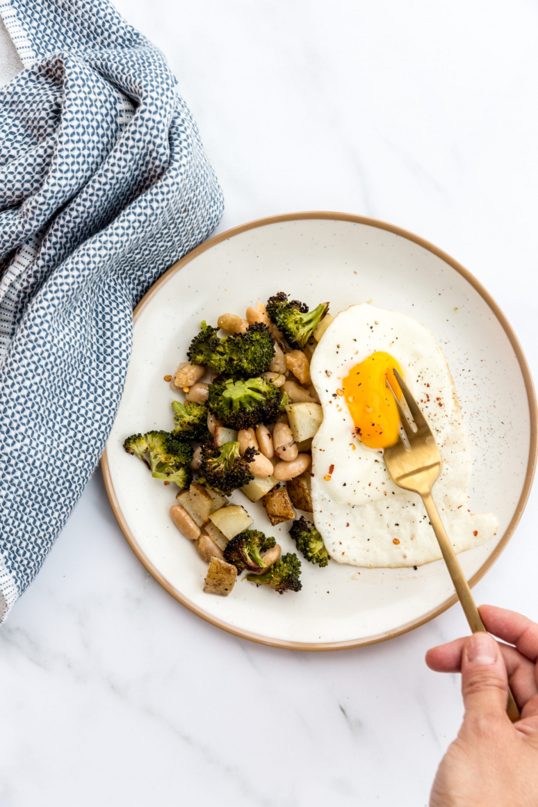 Roasted Garlic Potatoes and Broccoli with Crispy White Beans