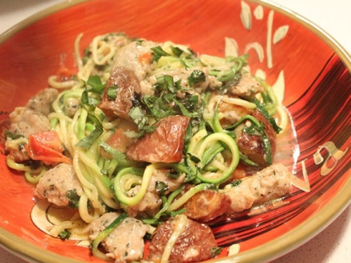 just cavalli アサシンパンツ 刺子 マルチポケット ITALY製 Garlic Zucchini Spaghetti with Italian Chicken Sausage, Tomatoes